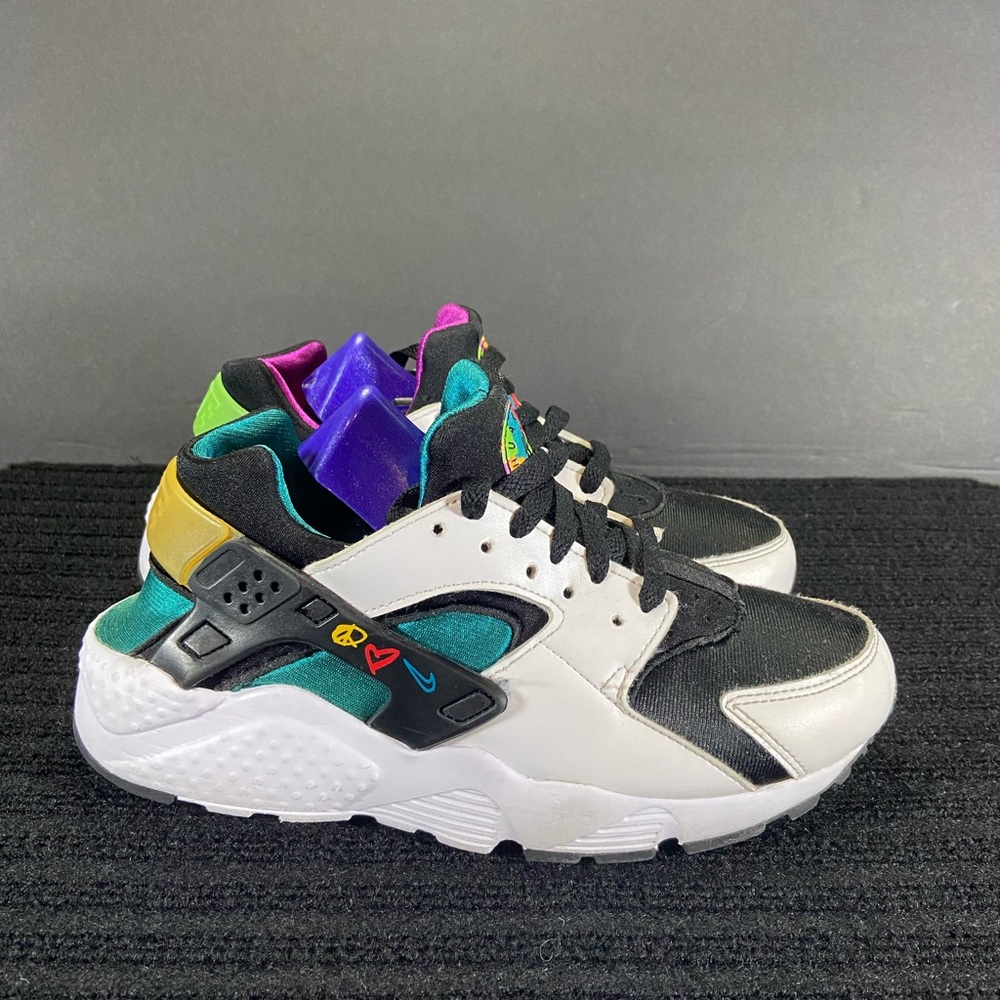 Nike Air Huarache ' Peace,Love, & Swoosh '